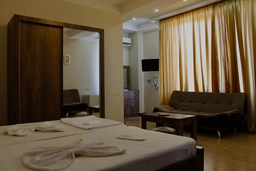 Dream Sky Hotel Tbilisi Buitenkant foto