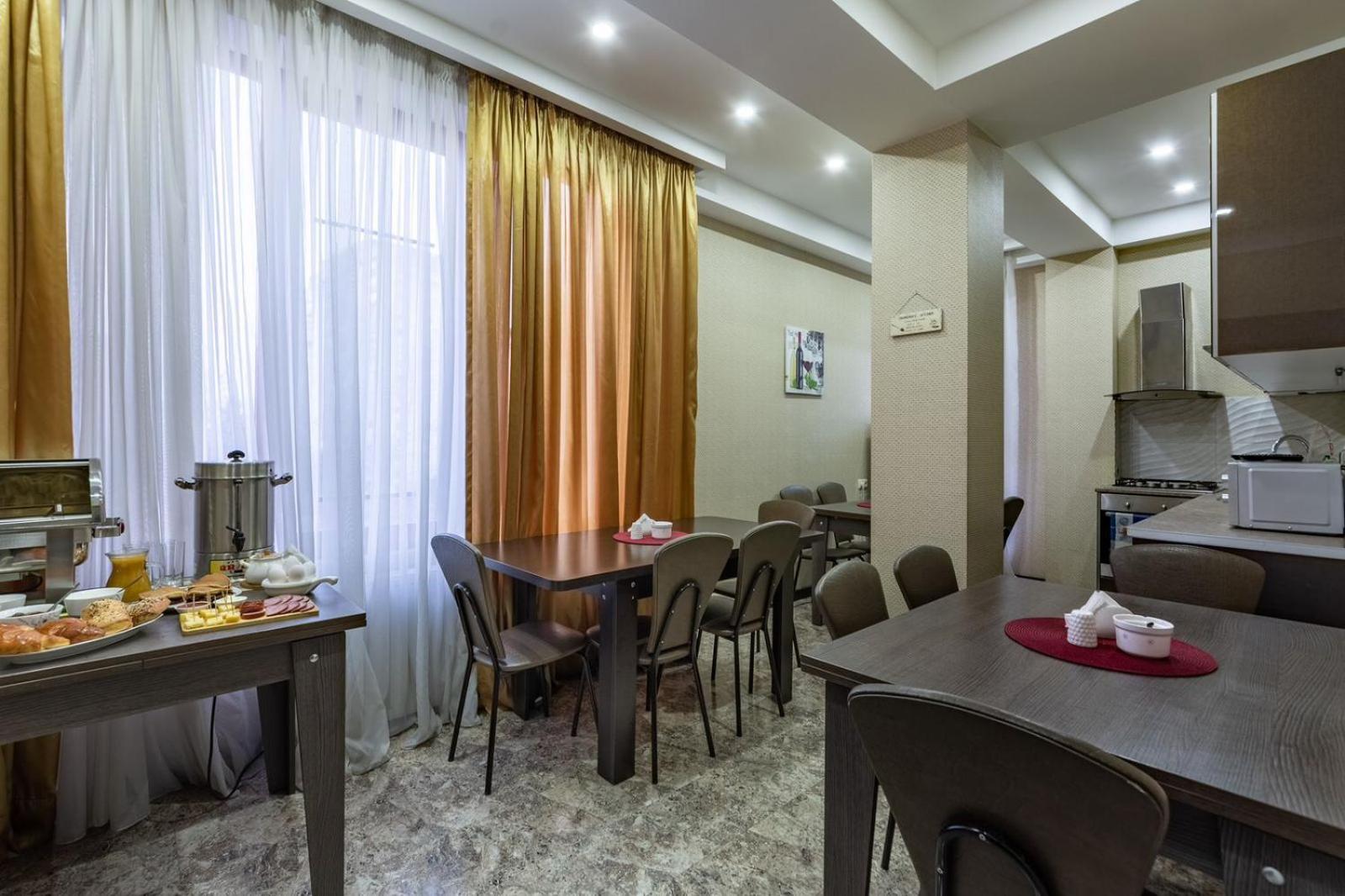 Dream Sky Hotel Tbilisi Buitenkant foto